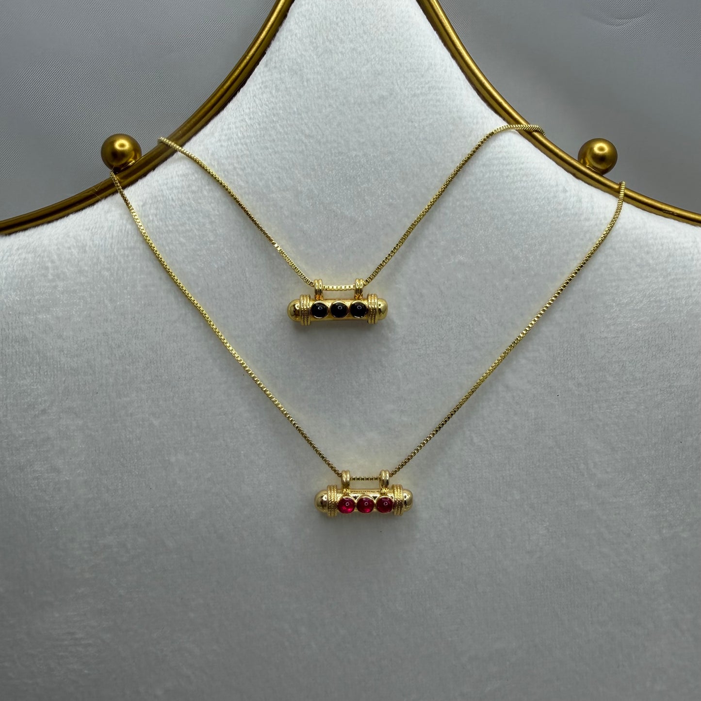 3 Stones Pendant Necklace | Erika williner Designs