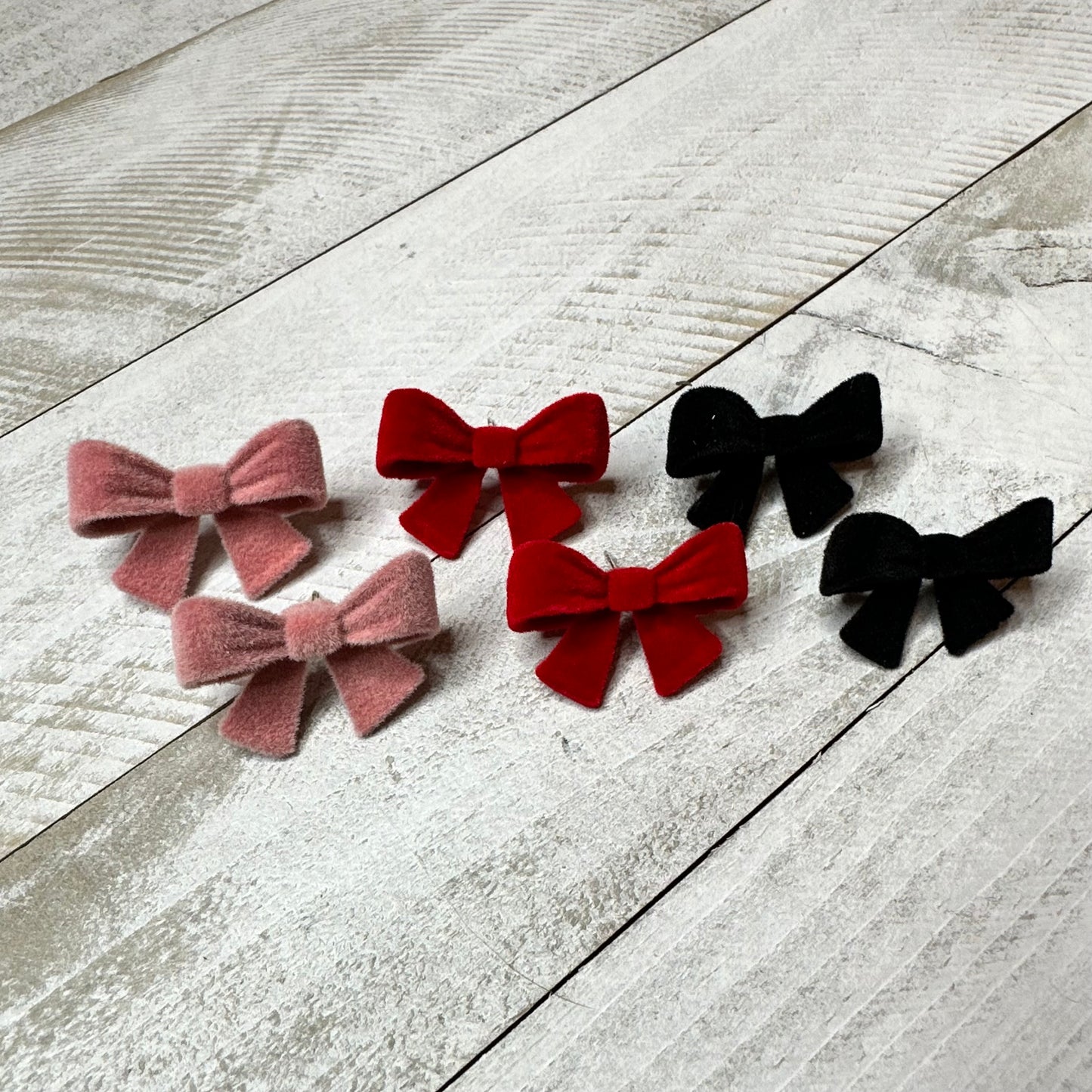 Velvet bow earrings