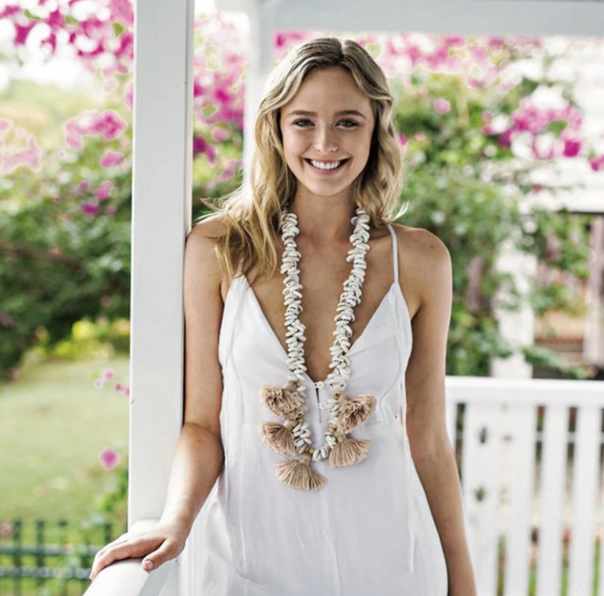 Stylish Real Cowry Shells Necklace with 5 Tassels