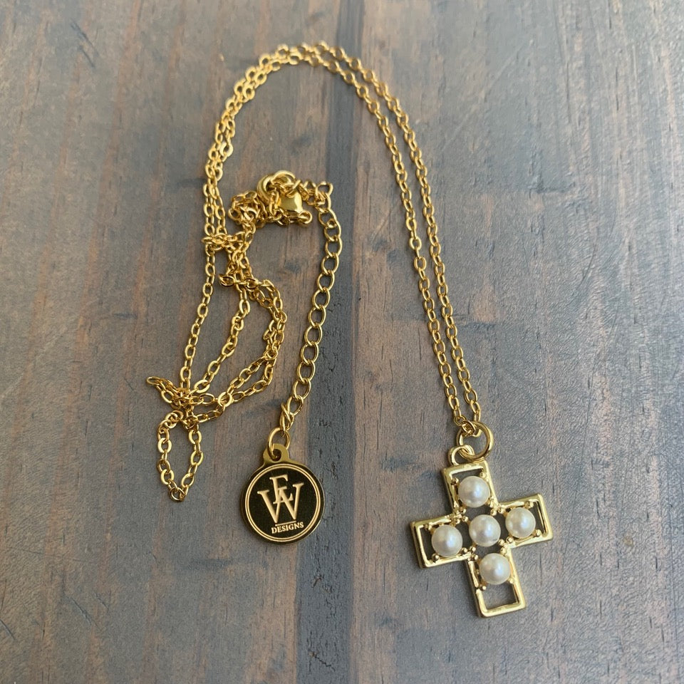 Gold Plated Chain Necklace with Pearls in a Cross Pendant