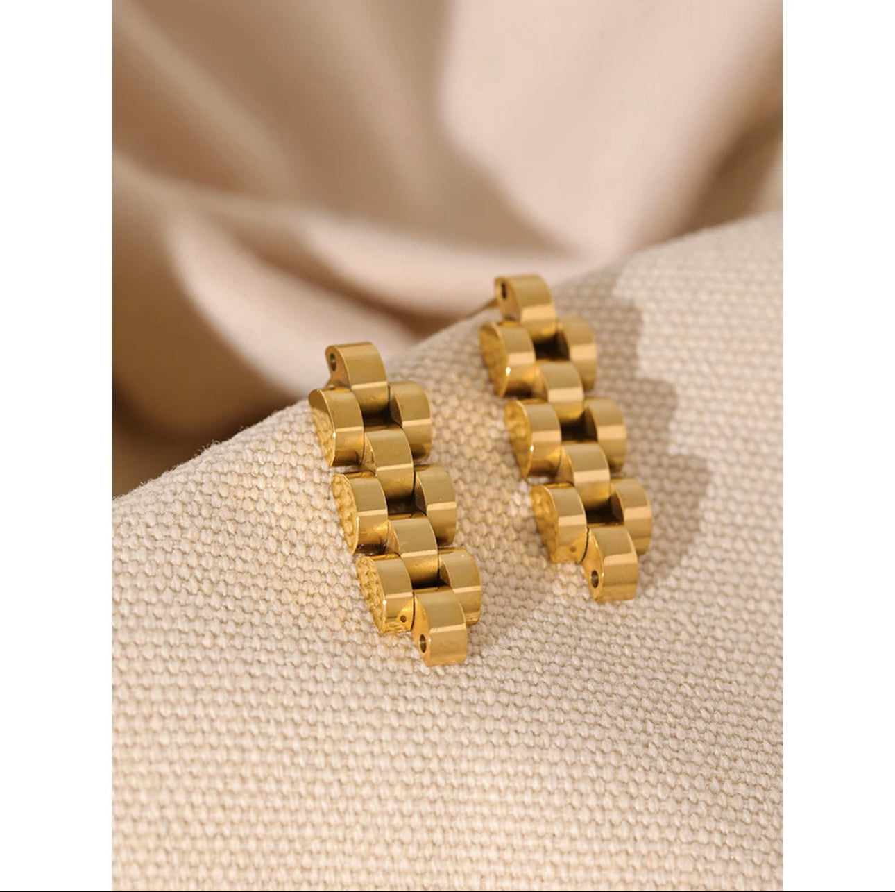 Stylish 18k Gold Plated over Stainless Steel Chain Drop Earrings