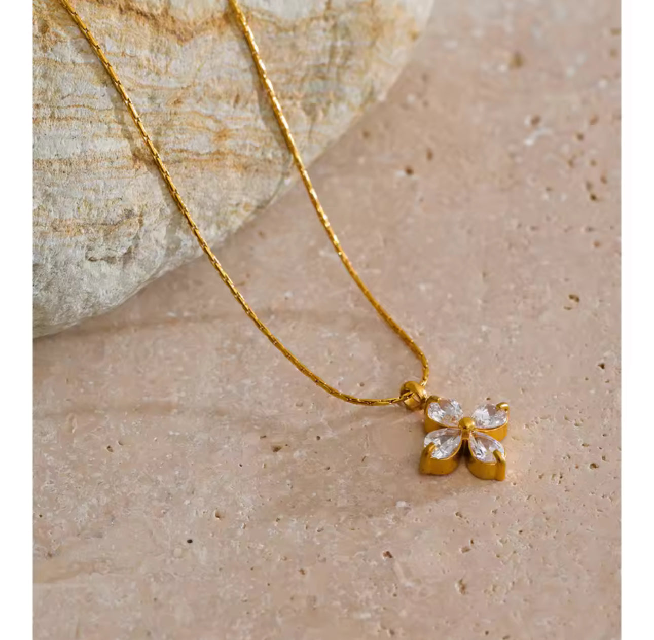Small cz cross