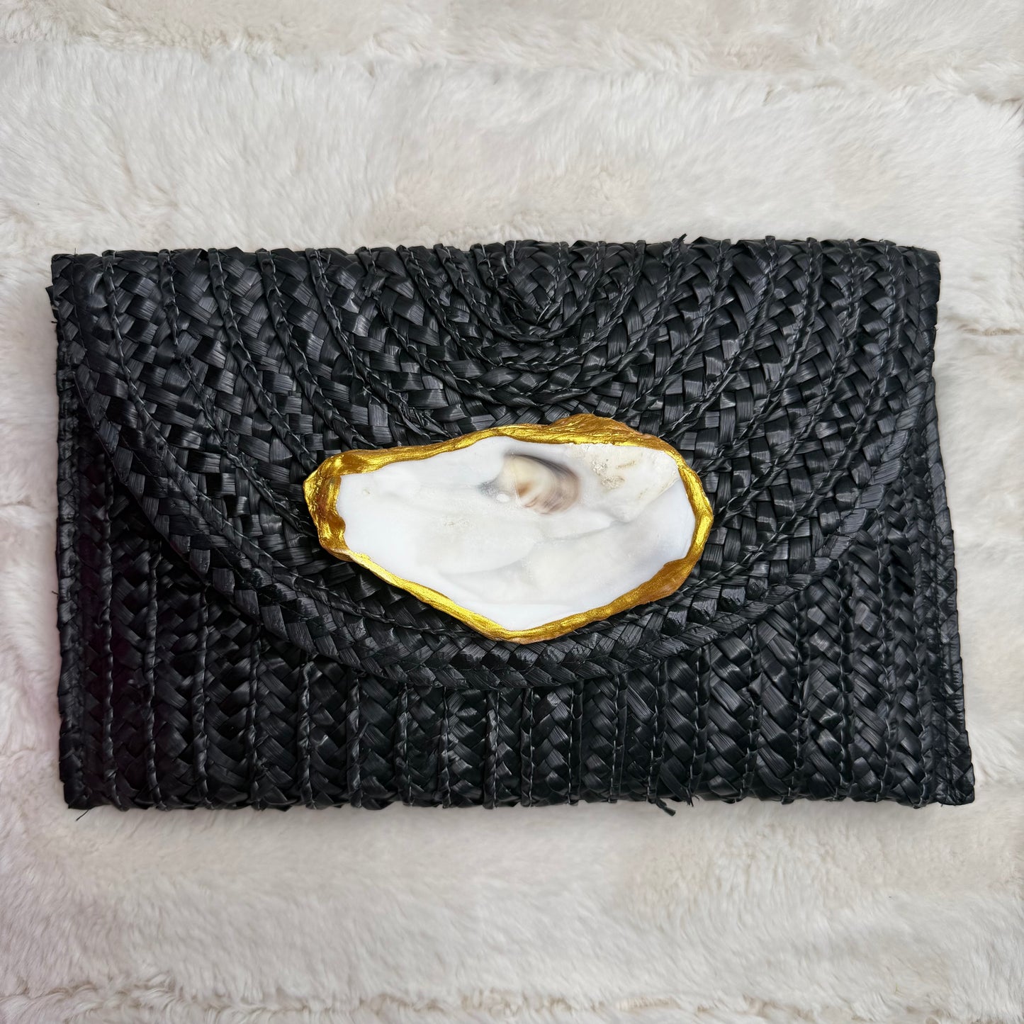 Raffia Oyster Clutch | Erika Williner Designs