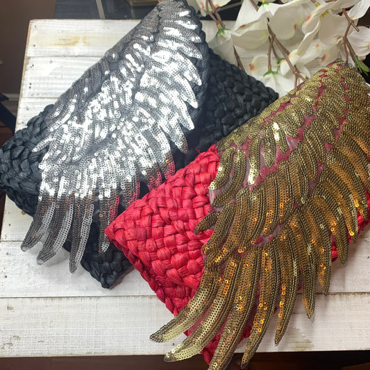  Clutch with Sequins in the Shape of a Wing
