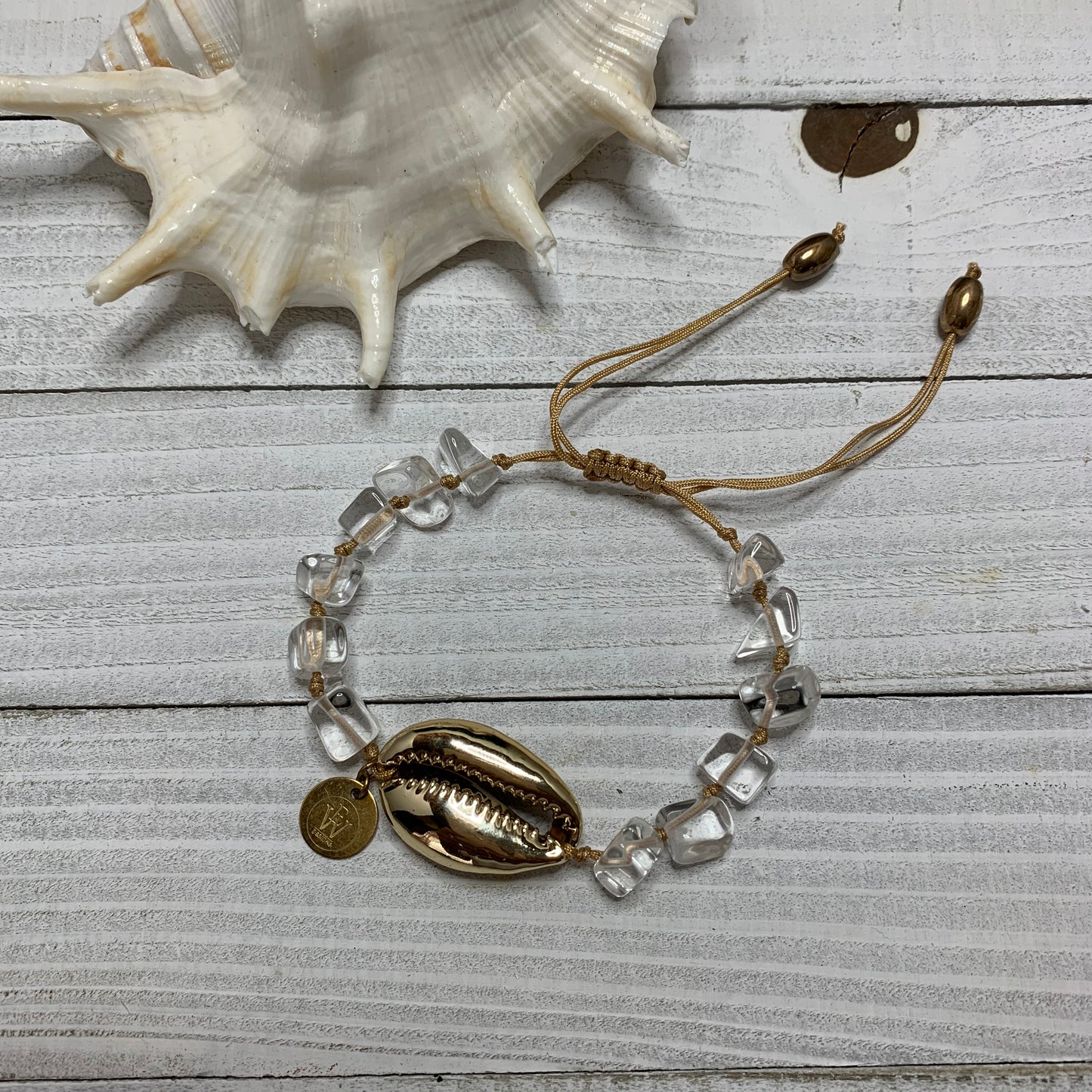 Adjustable Quartz Stones Bracelet featuring a Gold Plated Cowry Shell