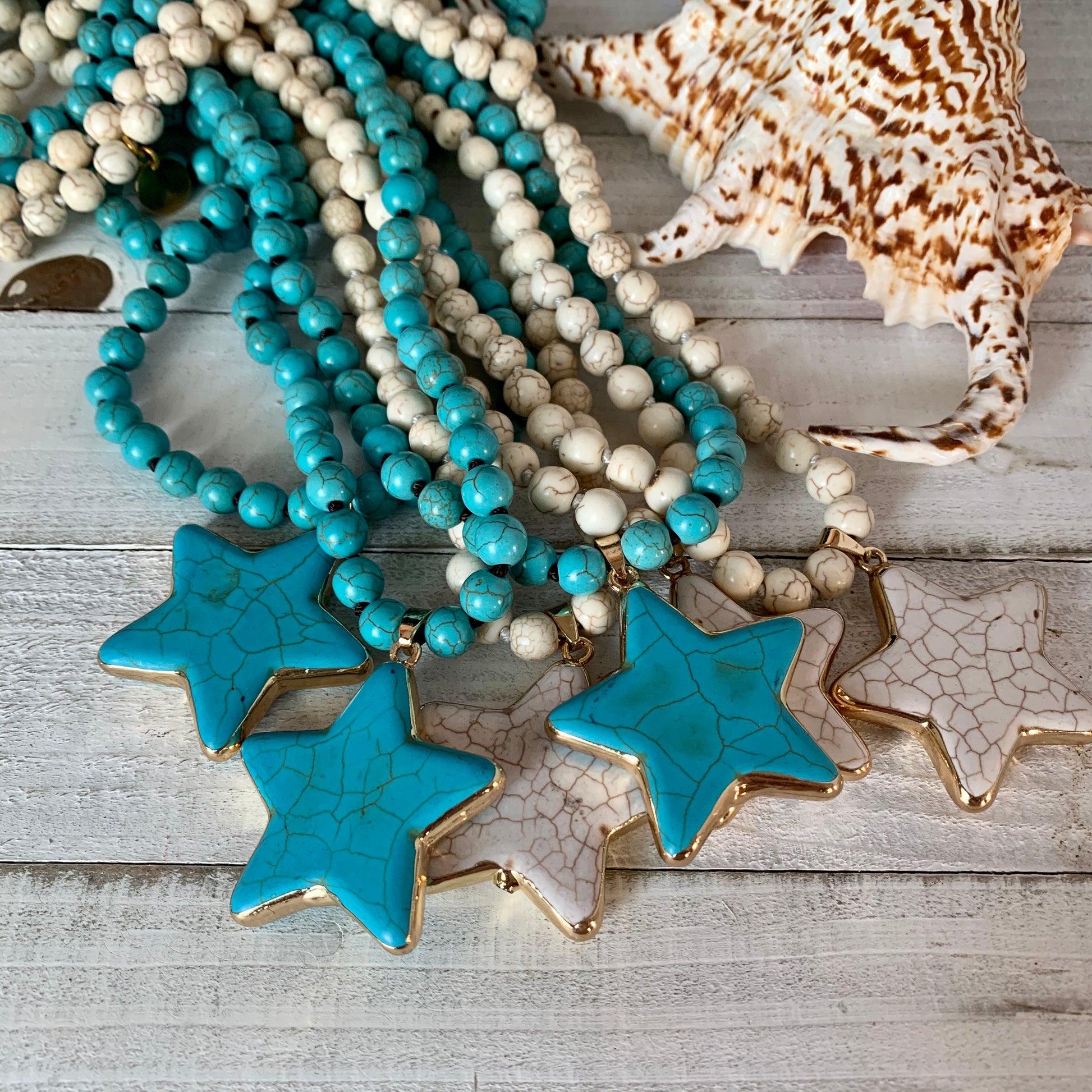 Magnesite Beads Necklace with Lone Star Shape Pendant