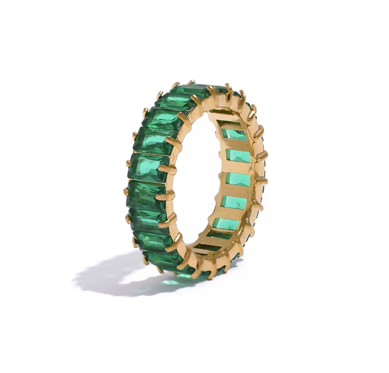 Green tone zircon ring
