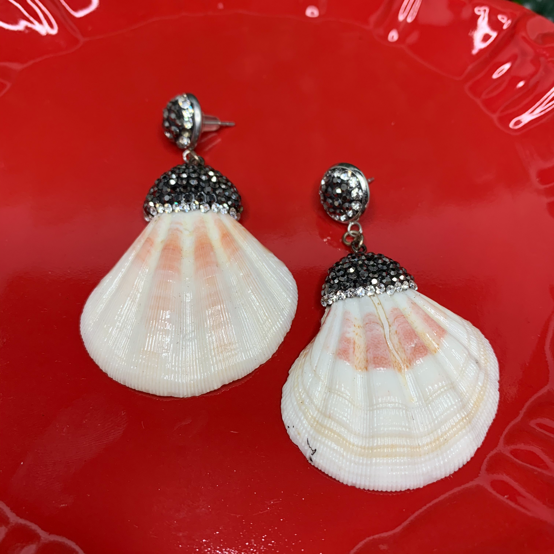 Sea Shells Embellished with Shiny Pave Crystals 