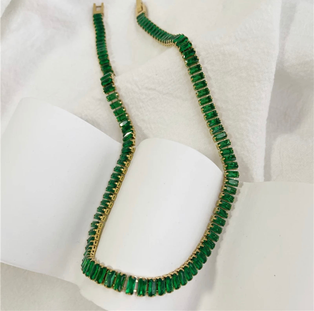 baguette crystals green necklace